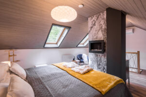 BT_20230510_ForestChill_130-HDR-Edit